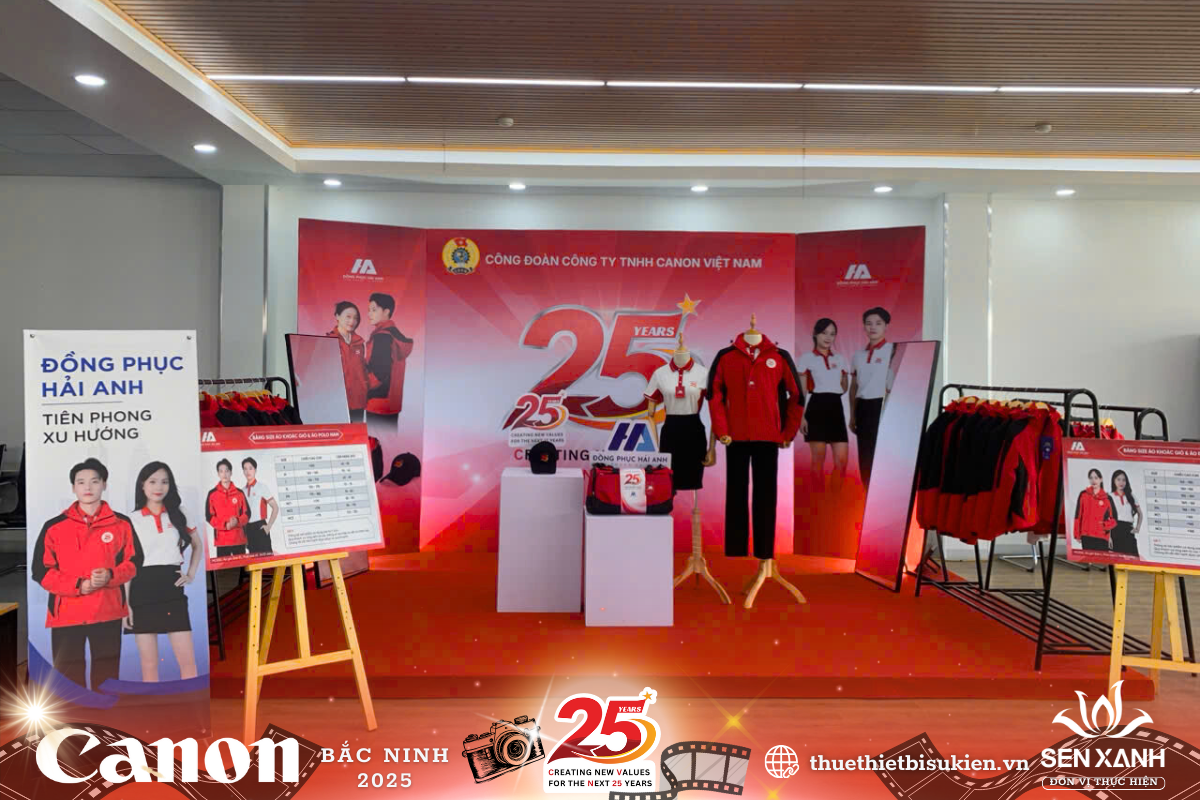 Khu vực trưng bày đồng phục