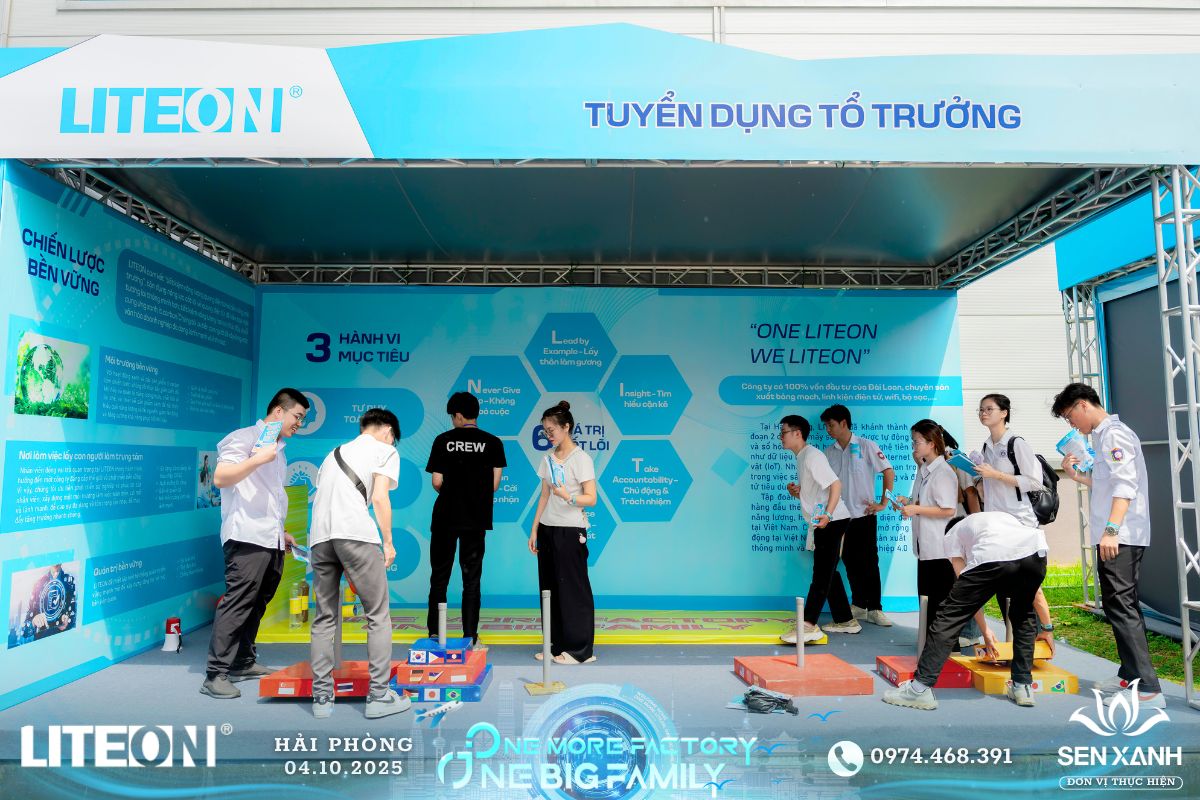 Booth tuyển dụng tổ trưởng