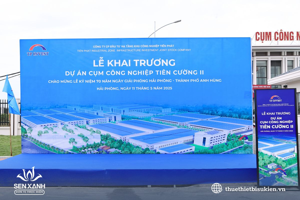 Thiết kế backdrop hài hòa với buổi lễ khai trương Thiết kế backdrop hài hòa với buổi lễ khai trương