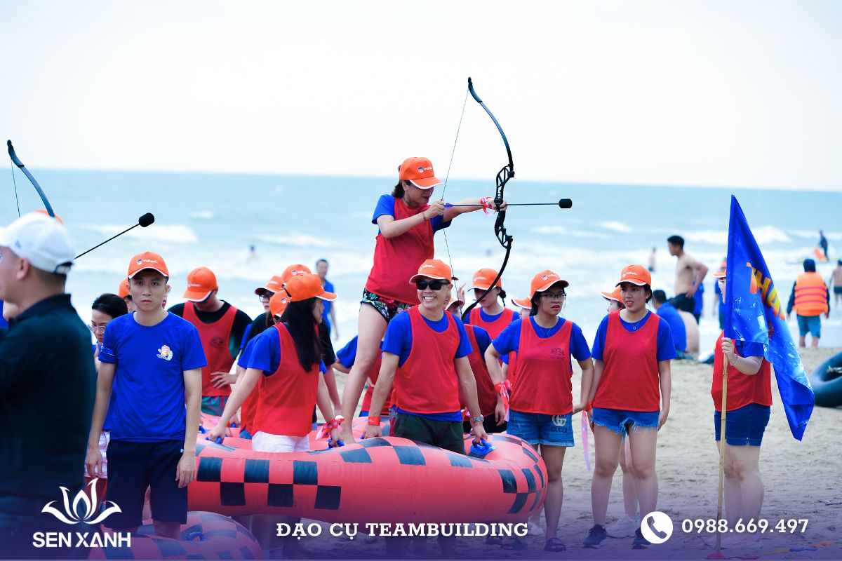 Đạo cụ đĩa bay phao kết hợp bắn cung