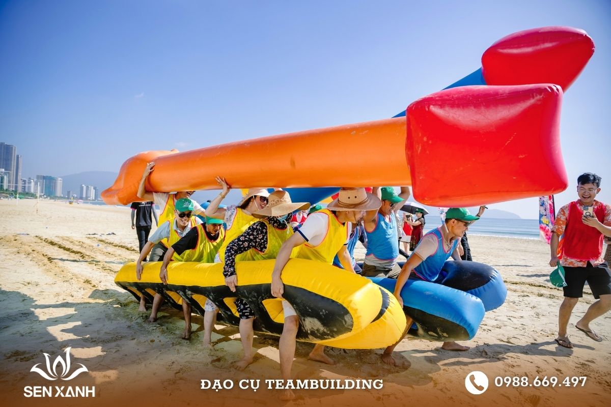 Tối ưu chi phí thuê đồ game teambuilding