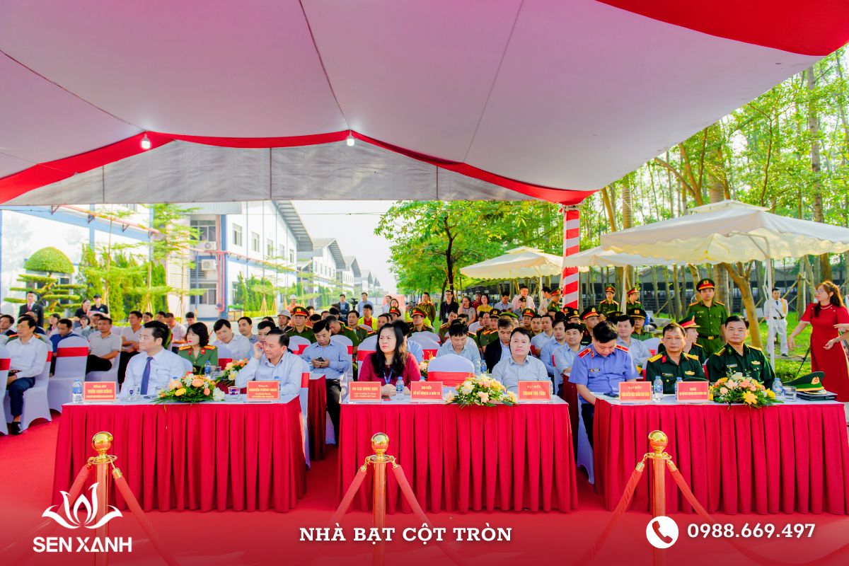 Nhà bạt cột tròn có kích cỡ và mẫu mã đa dạng, thoải mái cho khách hàng tùy chỉnh