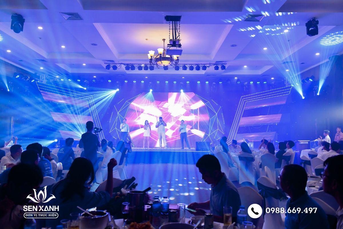 Diện tích sân khấu hợp lý với không gian chung Diện tích sân khấu hợp lý với không gian chung