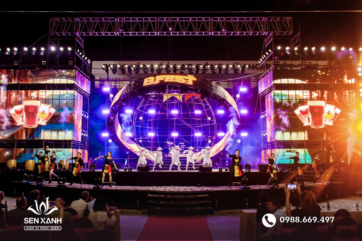 Hình ảnh sân khấu biểu diễn Hình ảnh sân khấu biểu diễn