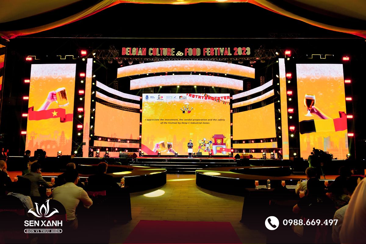 Kiểu dáng sân khấu phổ biến trong tổ chức sự kiện Kiểu dáng sân khấu phổ biến trong tổ chức sự kiện