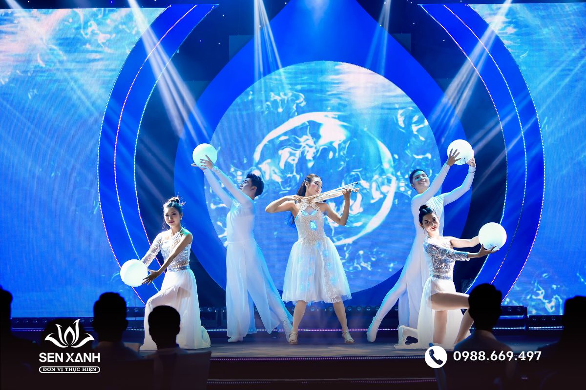 Diện tích sân khấu hợp lý với không gian chung Diện tích sân khấu hợp lý với không gian chung