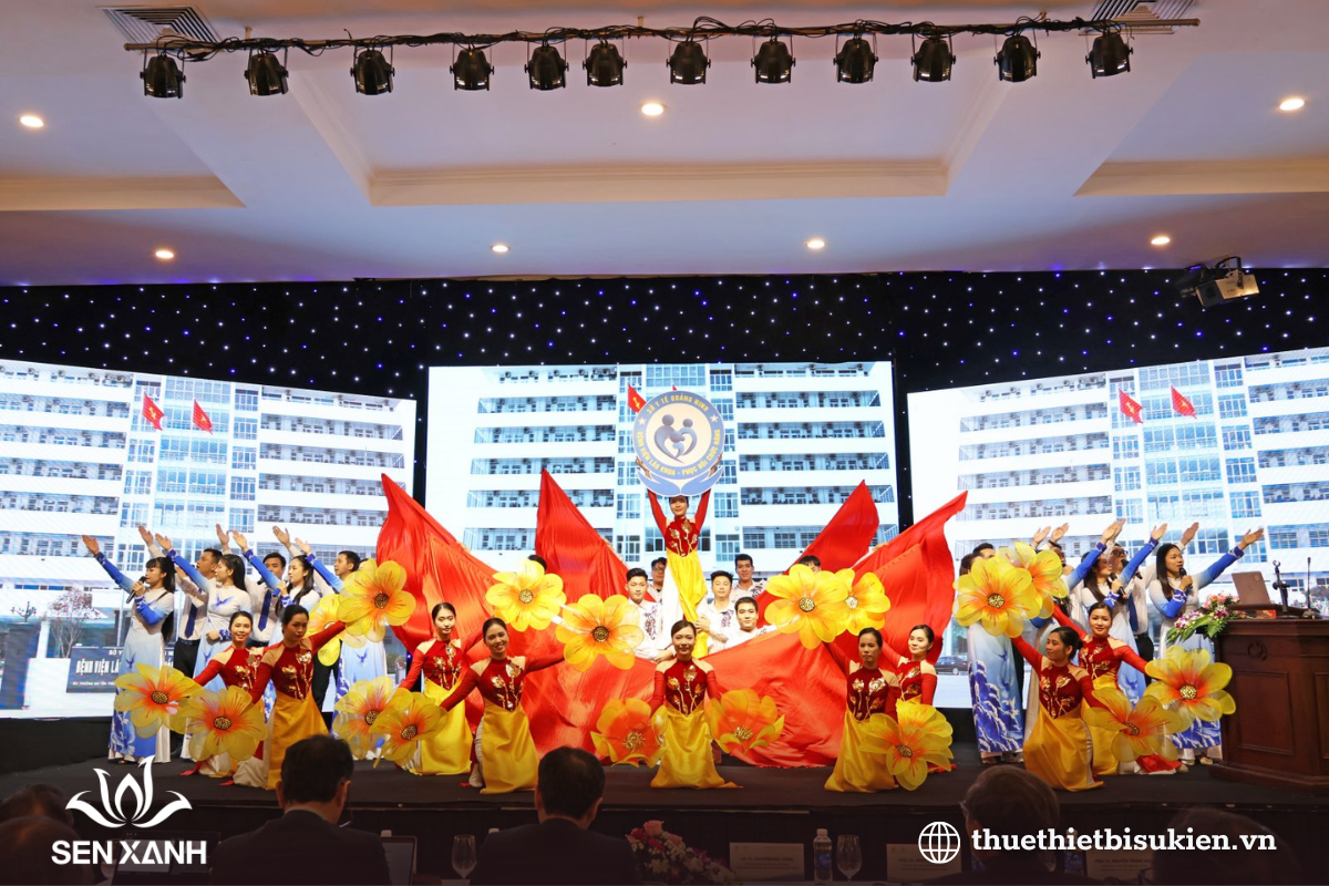 Sân khấu cho chương trình hội nghị