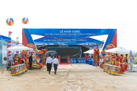 Cung cấp thiết bị khởi công động thổ tại KCN Hanssip